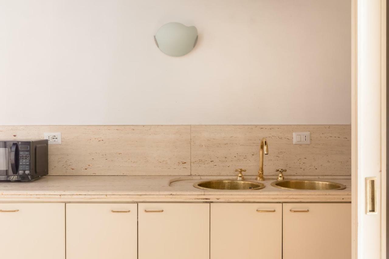 Apartment Vicolo De' Bovari Private Rome